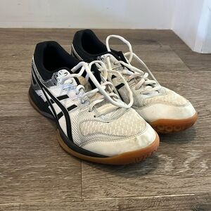 Asics Court Shoes